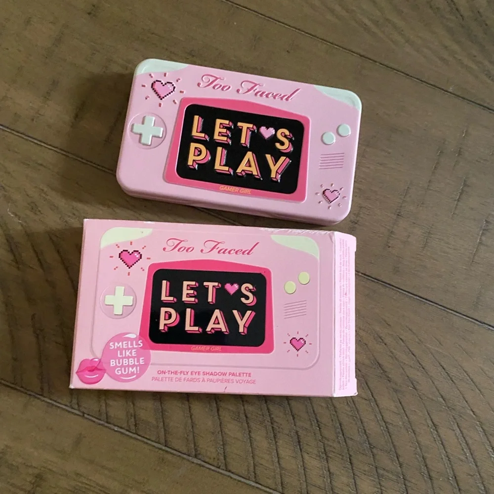 Too Faced Eyeshadow Palette - Pink, Orange, Gold Hues - Picture 4 of 5